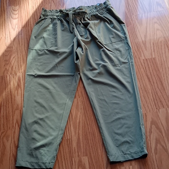 NWT Soho Apparel LTD Olive Green Pants size Large - Picture 1 of 2